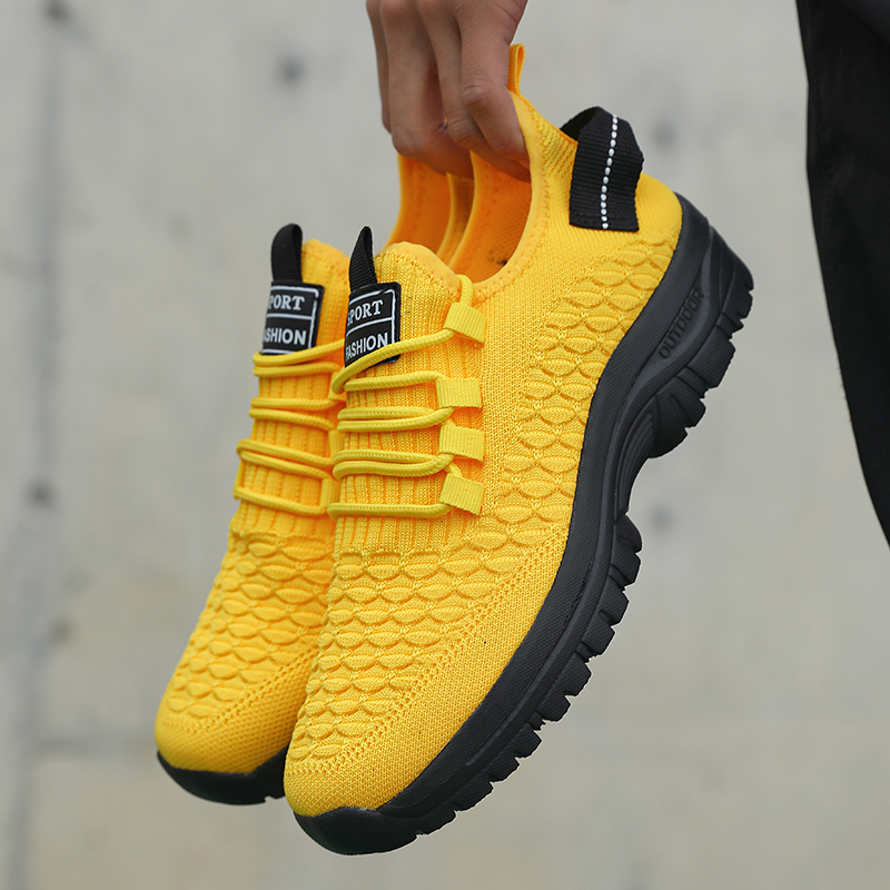 Outdoor Adventure For Adults - Sepatu Kets Luar Ruangan Kuning Cerah